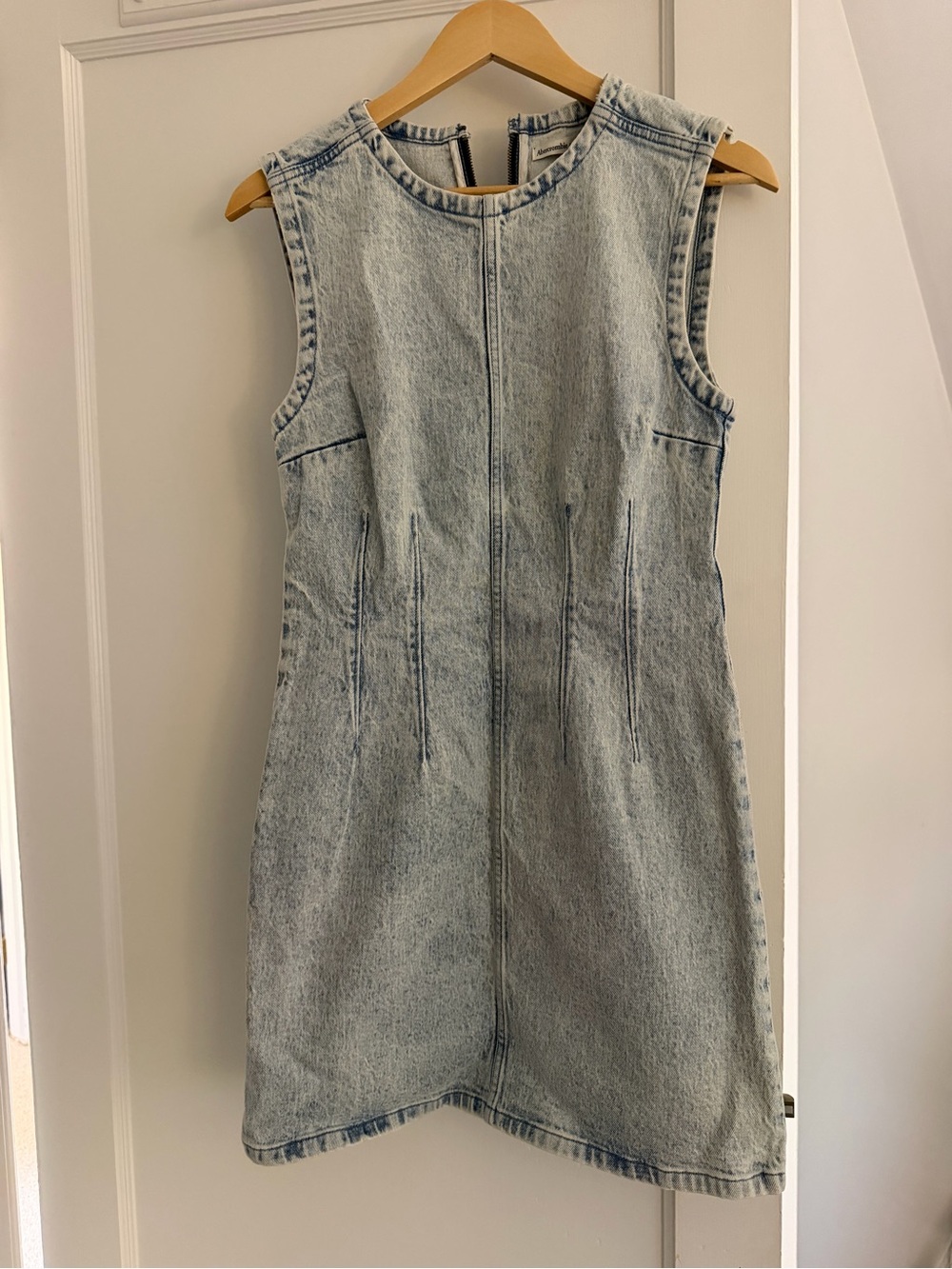 A&F Sleeveless Light Wash Denim Dress